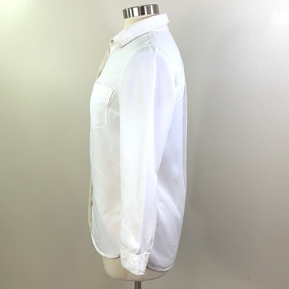 Old Navy Women’s Cloud Nine Relaxed Tencel Patch Pocket Button Down Shirt - Picture 12 of 16